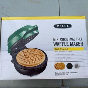 Mini Christmas Tree Waffle Maker